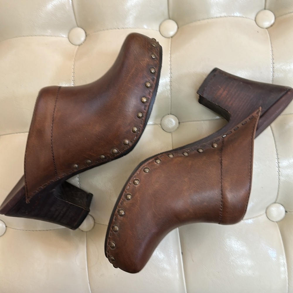 Dansko Brown Genuine Leather Clogs, sz41 - Picture 4 of 11